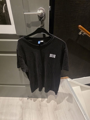H&M men's black T-shirt, size M, 100% cotton