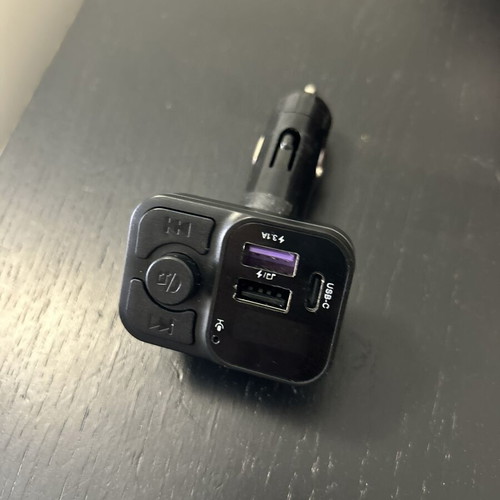 Bluetooth FM Transmitter Car Charger with USB and Type-C, like new