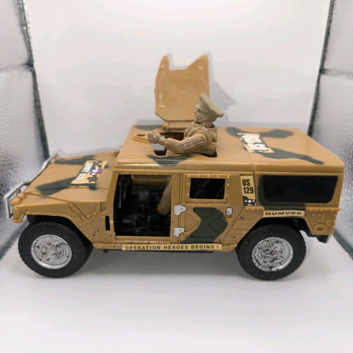 Jeep Hummer militer used, vintage 90s toy, missing gun