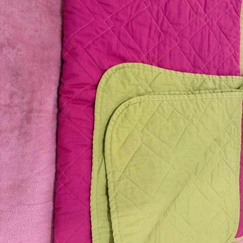Double-sided quilt fuchsia-green 100% cotton like new