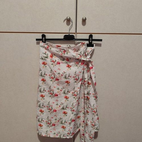 Floral pareo like new, multicolored, polyester