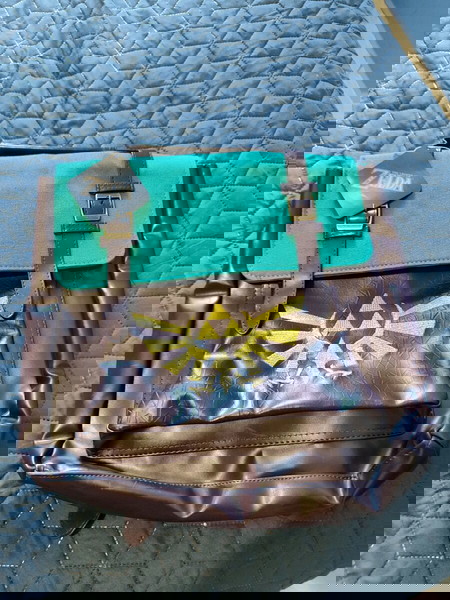 чанта зелда с етикета си