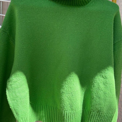 H&M knitted sweater size S like new, green