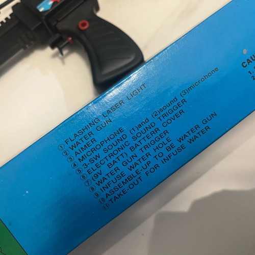 Space water gun with sounds and lights 80s new