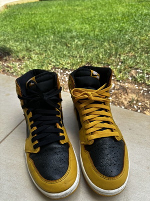Jordan 1 Retro High OG Pollen sneakers used, size 45, black and yellow
