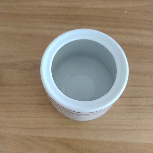 Ceramic sugar bowl with lid like new