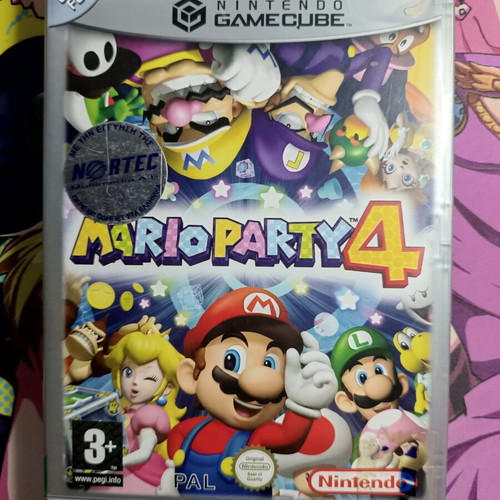 Mario Party 4 GameCube case and manual used