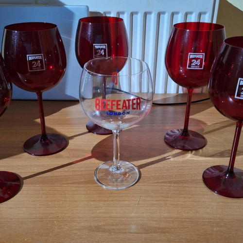 Beefeter glasses new, pack of 6 from collectible sets