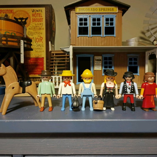 Playmobil used figure set with two horses Far West