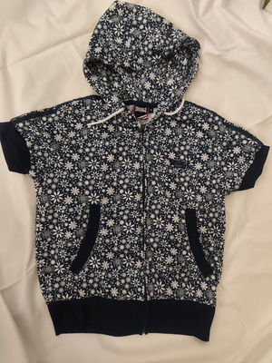 Lonsdale short-sleeve jacket with hood and floral design like new, size 8