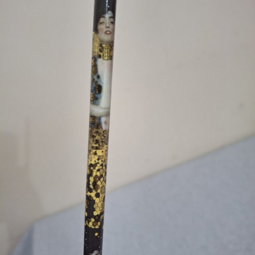 Pencil with Gustav Klimt design used