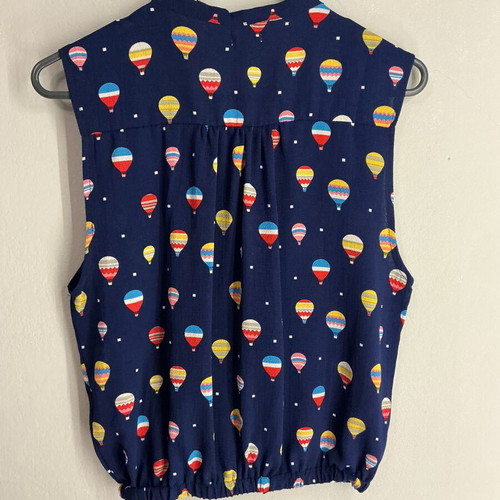 Crop Shirt M new, colorful balloon print