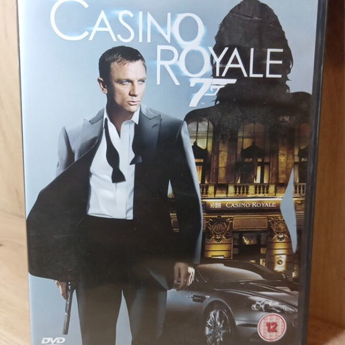 Casino Royale 007 DVD like new with English subtitles