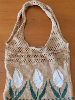 Knitted Tote Bag with White Tulips new, beige and white shoulder bag