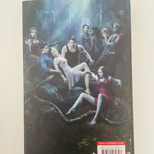 Dead in the Family novel by Charlaine Harris like new