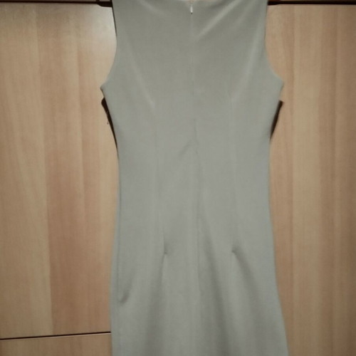 Dress beige sleeveless elastic like new, size M