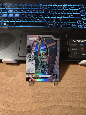 Wenyen Gabriel Silver Prizm card like new, Panathinaikos Euroleague 2024-25