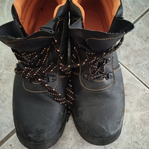 Ergo work boots size 46 like new, black