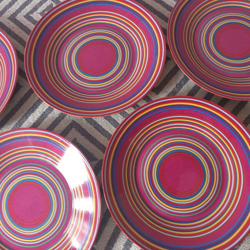 Aslanis dinnerware set like new, 5 pieces, 28 cm diameter