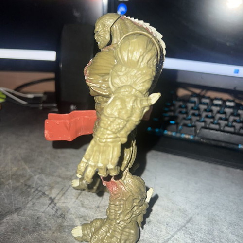 Incredible Hulk 2007 Hasbro and Abomination figures with accessory