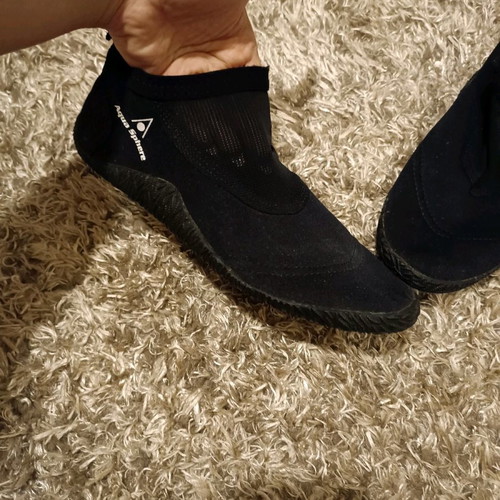 Diving shoes new, size 43-44