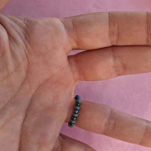 Elastic ring with beads like new, blue and green