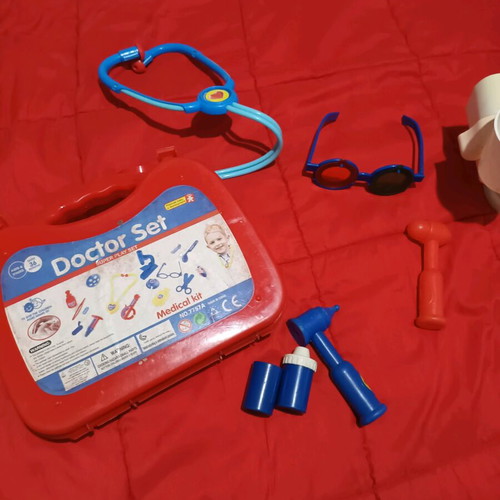 Dr Doctor vintage toy 1988 used with medical accessories