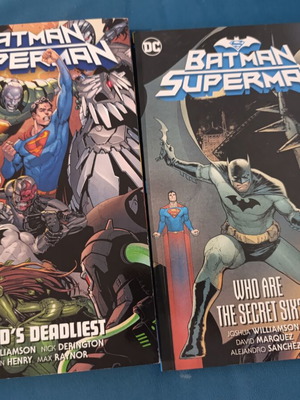 DC Comics pack of two English comics like new