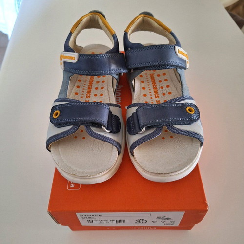 Biomecanics children's sandals size 30 blue like new