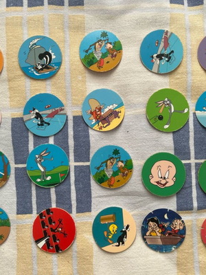 Looney Tunes tags used, pack of 20 pieces