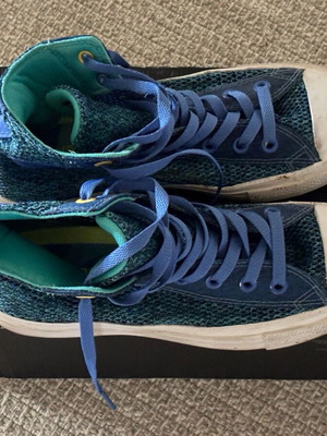 Converse Nike athletic shoes used, size 41, blue