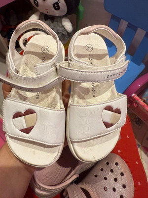 Πέδιλα Tommy Hilfiger No 25 καινούργια