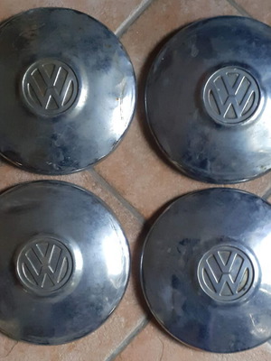 Σετ 4 μεταχειρισμένα τάσια Σκαραβαίου VW Beetle, μοντέλο 1969