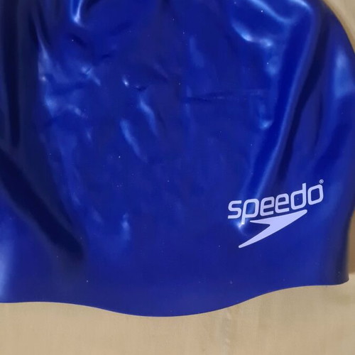 Speedo swim cap like new, size S