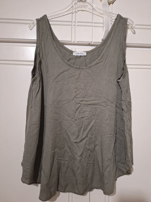 Celestino sleeveless khaki blouse like new, one size