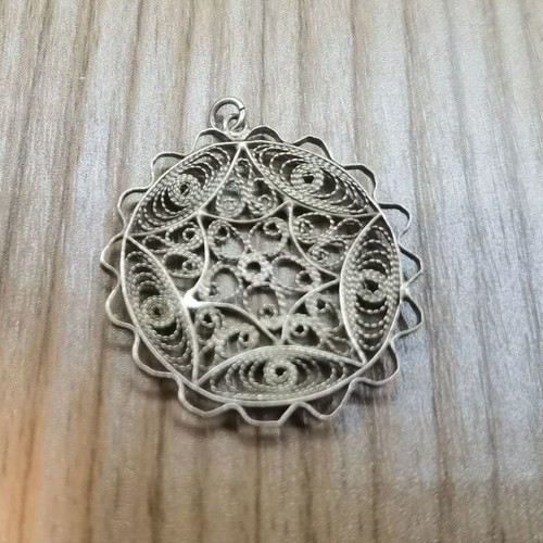Retro silver filigree pendant medallion 32 mm