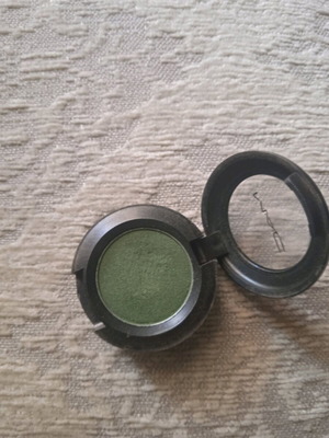 Eye Shadow Mac like new, intense metallic green