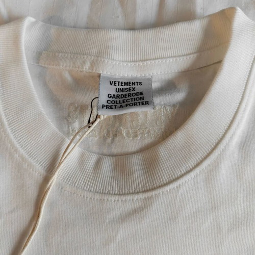 Vetements T-shirt new, size M, white