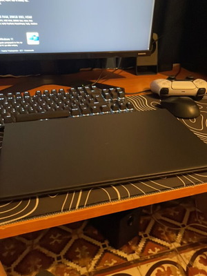 Laptop Dell Inspiron σαν καινούργιο