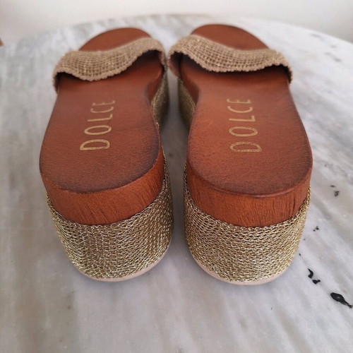Dolce flat platform leather sandals like new, size 41
