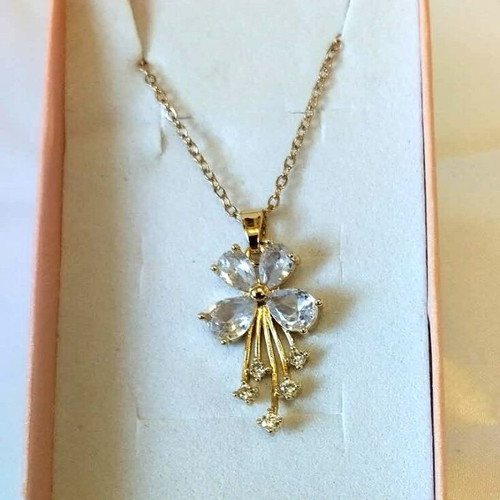 Flower stainless steel necklace golden with sparkling stones new