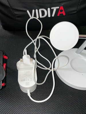 Belkin BOOST↑CHARGE PRO 3-in-1 Wireless Charger με MagSafe 15W και αντάπτορα SwissGear καινούργιο