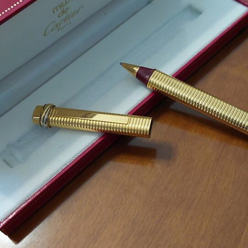 Must de Cartier gold plated ballpoint pen used with original box