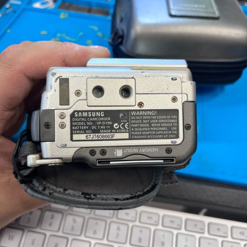 Samsung Digital Camcorder VP-D190i like new