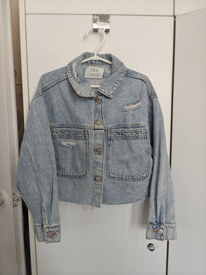 Zara ripped denim jacket like new, short, blue, size 140 cm