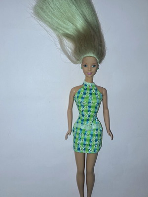Barbie Pretty in Plaid 1999 like new