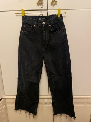 Zara jeans women's new, dark blue, size XS 34