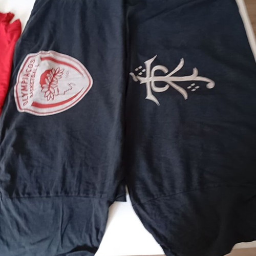Two black T-shirts, size 5XL