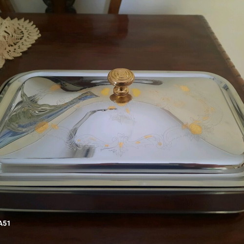 Stainless Steel Chafing Dish with Lid and Gold Details new