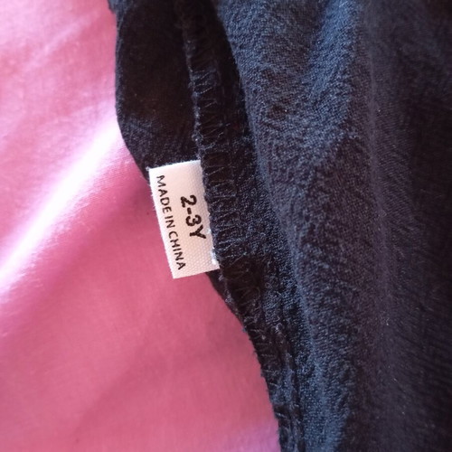 Girls' shorts pack of 2 like new, black and pink, ages 2-3